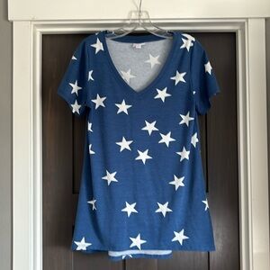 👚LuLaRoe V Neck T Shirt Size Small👚